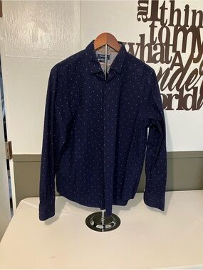 Men’s button down tailored shirt 100%cotton by Denim and Flower